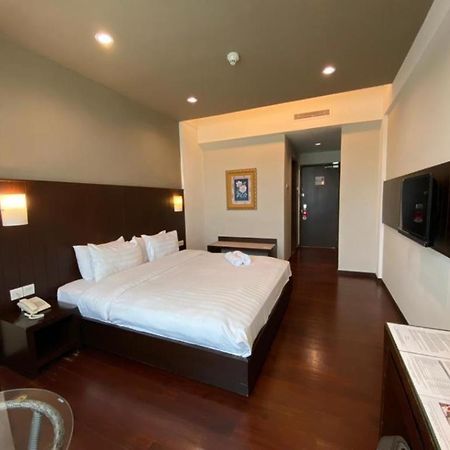 Kemena View Hotel Kuching Buitenkant foto
