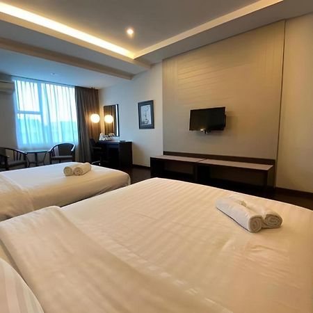 Kemena View Hotel Kuching Buitenkant foto