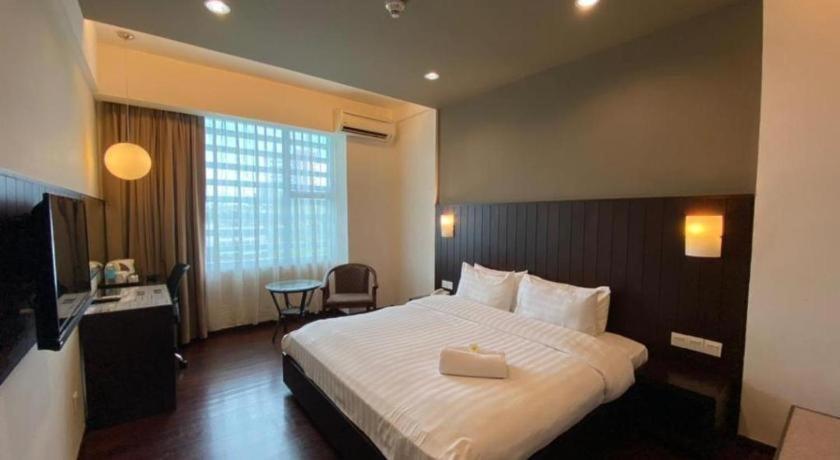 Kemena View Hotel Kuching Buitenkant foto