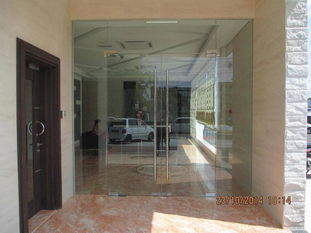 Kemena View Hotel Kuching Buitenkant foto
